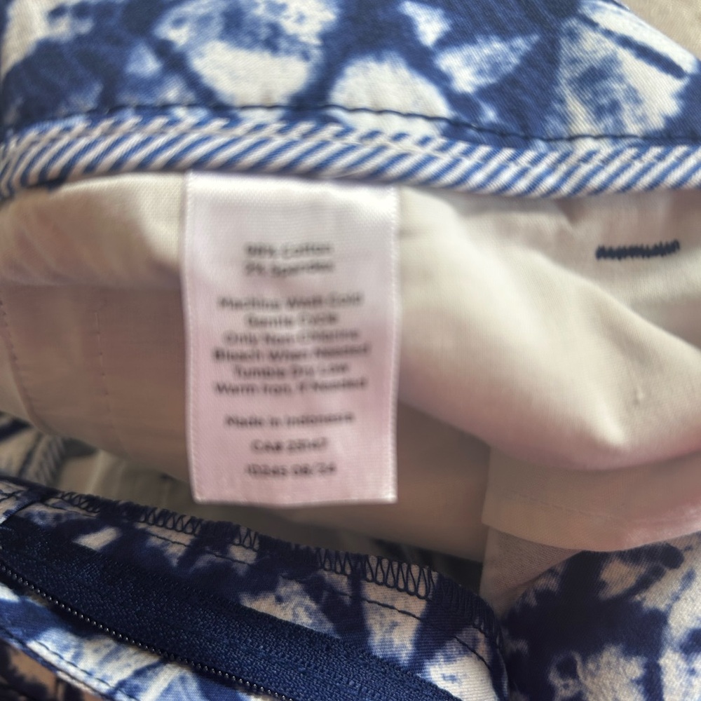 Talbots Blue and White Tie-Dye Chino Shorts size 8 NWT - Picture 6 of 10